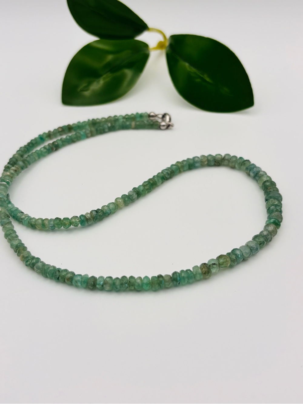 17.5” Natural emerald rondelle beaded necklace